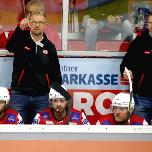 Das KAC-Trainerduo Petri Matikainen und Juha Vuori