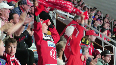 KAC-Fans in der Stadthalle