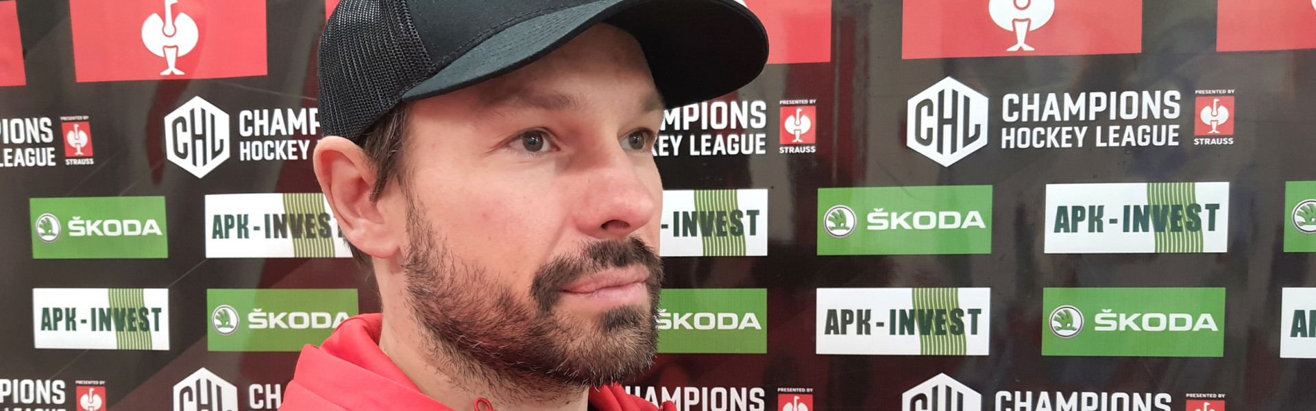 Thomas Koch vor der Abreise zum CHL-Spiel in der Ukraine