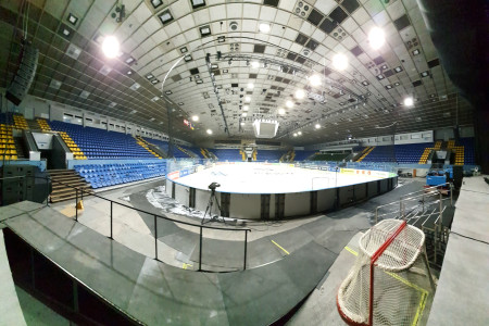 Morning Skate der Rotjacken im Palaz Sportu