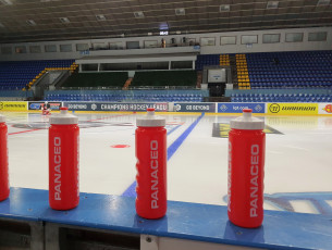 Morning Skate der Rotjacken im Palaz Sportu