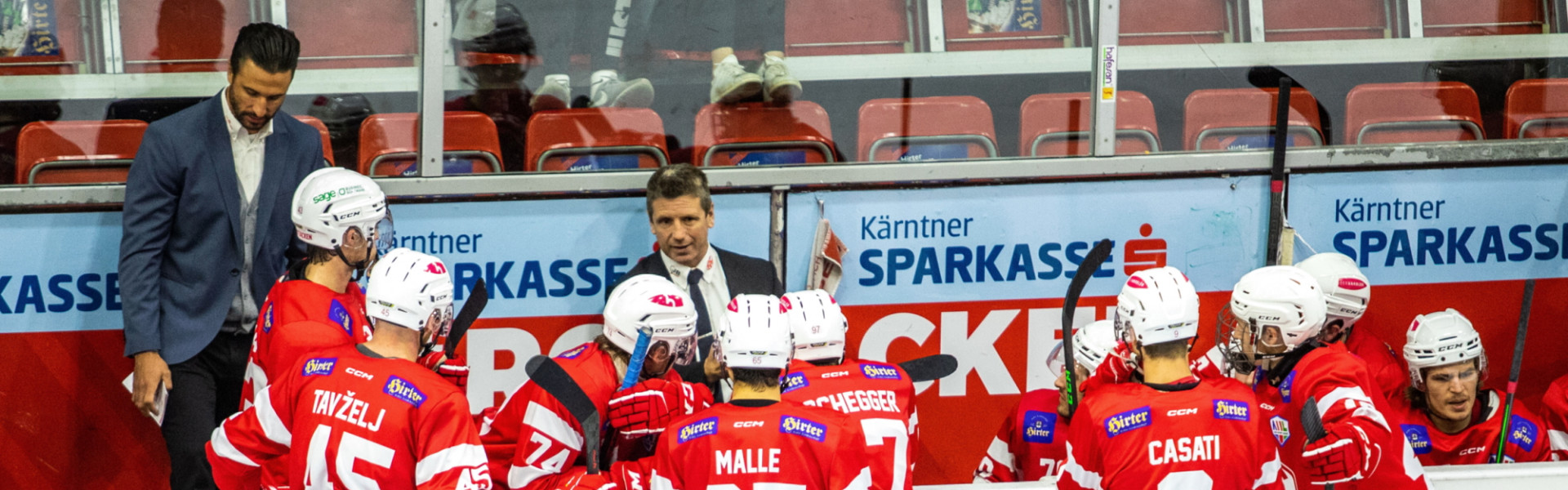 Spielerbank des EC-KAC Future Team