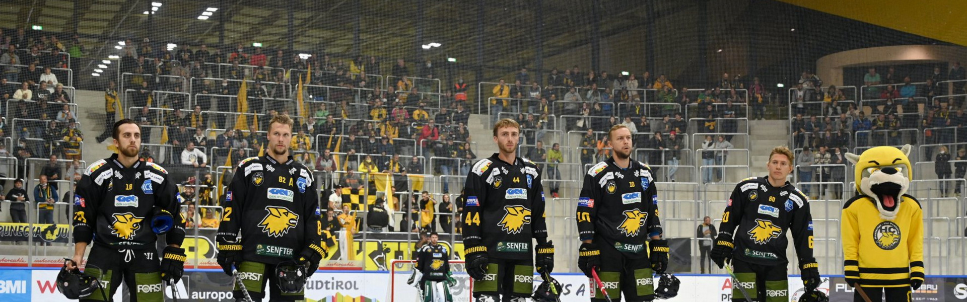 Der HC Pustertal im ERöffnungsspiel der Intercable Arena