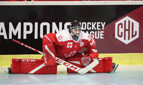 Torhüter Jakob Holzer (KAC Klagenfurt) steht vor seinem ersten Start in der Kampfmannschaft der Rotjacken