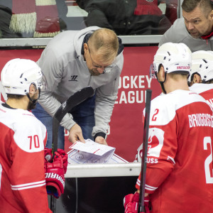 Head Coach Petri Matikainen (KAC) Head Coach Petri Matikainen (KAC)