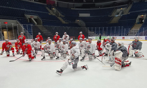 Die Capitals beim Training in ihrer Heimstätte, dem Zimný štadión Ondreja Nepelu