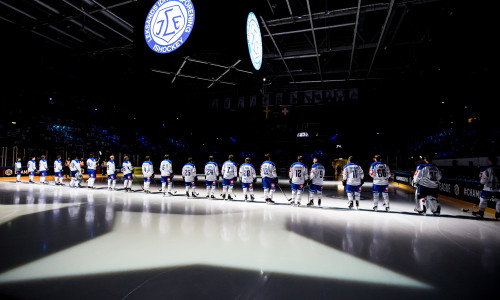 Der Leksands IF in der 7.650 Zuseher fassenden Tegera Arena