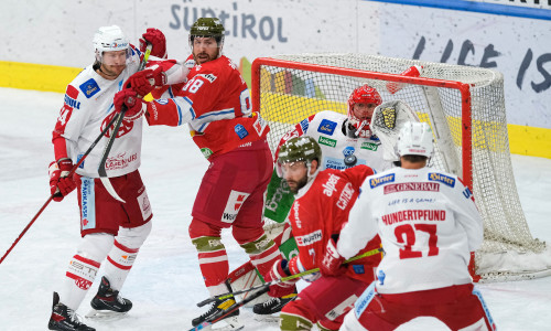 Nur selten tauchte der HCB Südtirol wie hier gefährlich vor dem KAC-Tor auf