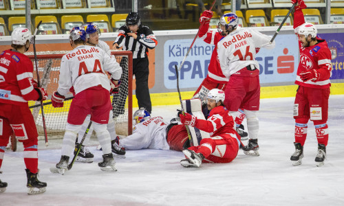 Im Fallen stocherte Marcel Witting (KFT) den Puck zum ersten Treffer der Partie über die Linie