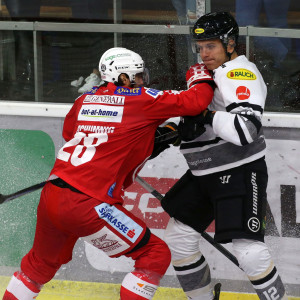 Martin Schumnig (KAC) lieferte einmal mehr eine souveräne Vorstellung in der Defensive ab Martin Schumnig (KAC) lieferte einmal mehr eine souveräne Vorstellung in der Defensive ab