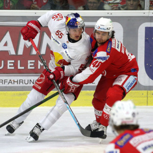 Samuel Witting (KAC) gegen Lukas Schreier (RBS) Samuel Witting (KAC) gegen Lukas Schreier (RBS)