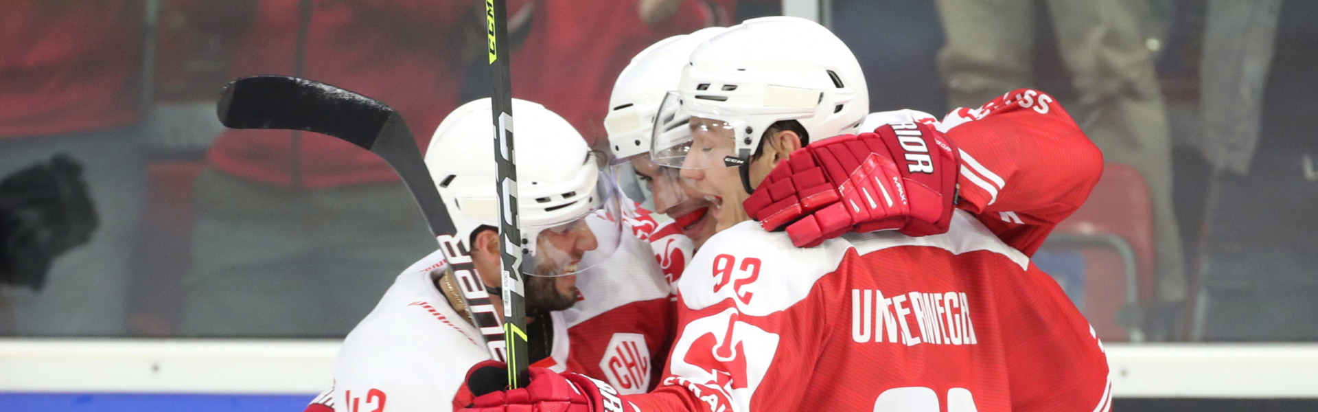 Rok Tičar, Lukas Haudum und Clemens Unterweger gehen mit den Rotjacken als Außenseiter ins CHL-Achtelfinale