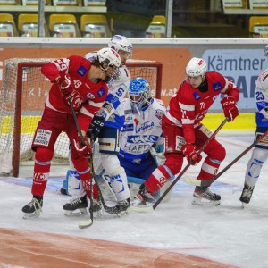 Jakob Lippitsch (KFT) unc Nico Kramer (KFT) vor dem Tor der Italiener Jakob Lippitsch (KFT) unc Nico Kramer (KFT) vor dem Tor der Italiener