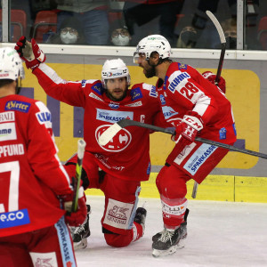 Kapitän Manuel Ganahl sorgte in der Schlussminute mit einem Empty Net-Treffer für die Entscheidung