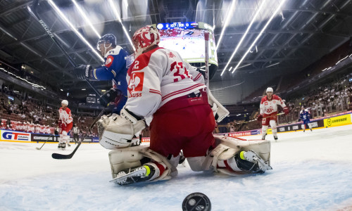 Die erste Auswärtsniederlage im laufenden Bewerb besiegelte am Dienstagabend das CHL-Aus für Sebastian Dahm und die Rotjacken