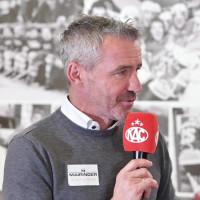 Joschi Peharz, Hallensprecher beim EC-KAC und Moderator von #Rotjacken-TV