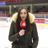 Nadine Buchwalder bereichtet als Rinkside Reporterin über das Rotjacken-Programm für die kommende Woche