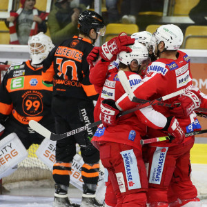 Paul Postma (KAC) konnte sich einmal mehr über einen Doppelpack freuen