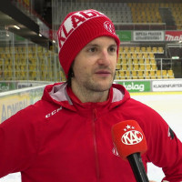 Im Post Game-Interview nach dem Heimsieg gegen Graz zeigte sich Kapitän Manuel Ganahl begeistert vom Einsatz seiner Mannschaft Im Post Game-Interview nach dem Heimsieg gegen Graz zeigte sich Kapitän Manuel Ganahl begeistert vom Einsatz seiner Mannschaft