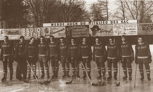 Otto Seebacher (Vierter von links) in seiner Debütsaison in der KAC-Kampfmannschaft, 1949/50