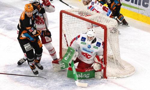 Goalie Val Usnik agierte auch in Linz wieder sehr souverän und feierte seinen ersten Sieg in regulärer Spielzeit