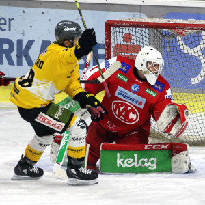 Goalie Val Usnik musste sich Anthony Bardaro zwei Mal geschlagen geben