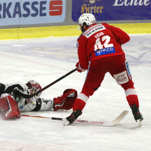 Rok Tičar scheiterte nach guter Leistung mit dem letzten Penalty Shot der Partie