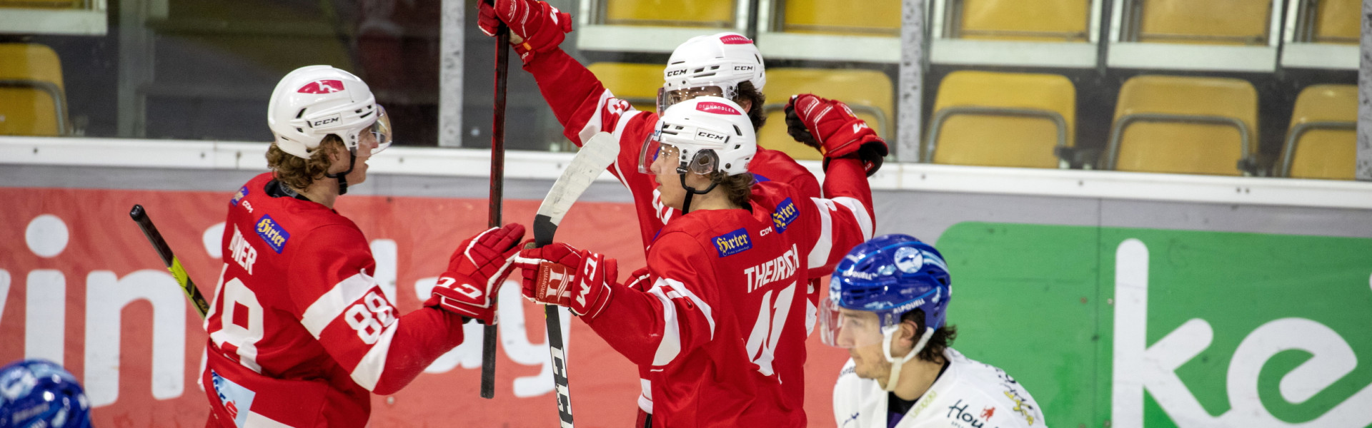 Gleich sechs Mal durften die jungen Rotjacken im Heimspiel gegen Kitzbühel jubeln