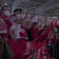 Im Auswärtssektor wie auch anderen Tribünen: Hunderte KAC-Fans unterstützten die Rotjacken am Sonntag in Wien