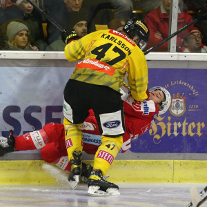 Die Rotjacken unterlagen auch im zweiten Heimspiel der Viertelfinalserie gegen Wien Die Rotjacken unterlagen auch im zweiten Heimspiel der Viertelfinalserie gegen Wien