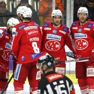 Im Powerplay gingen die Rotjacken früh in Führung Im Powerplay gingen die Rotjacken früh in Führung