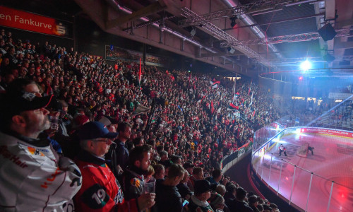 Am 2. September gastieren die Rotjacken im Curt-Frenzel-Stadion der Augsburger Panther