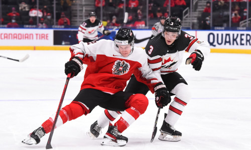 Tobias Sablattnig ist einer von fünf Spielern aus dem Future Team des EC-KAC, die Österreich in Edmonton vertreten