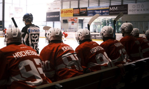 Für das Testspiel des EC-KAC gegen den HC 05 Banská Bystrica in Bruck an der Leitha stehen 35 Zutrittsberechtigungen für Rotjacken-Fans zur Verfügung