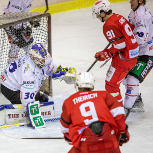 Beim EC Die Adler Kitzbühel stand der gebürtige Klagenfurter Paul Mocher zwischen den Pfosten Beim EC Die Adler Kitzbühel stand der gebürtige Klagenfurter Paul Mocher zwischen den Pfosten
