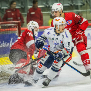 Die jungen Rotjacken steigerten sich gegenüber dem Dienstagsspiel vor allem in der Defensive Die jungen Rotjacken steigerten sich gegenüber dem Dienstagsspiel vor allem in der Defensive