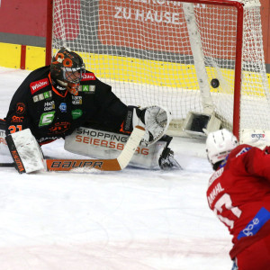 Manuel Ganahl erzielte im Duell mit seinem Ex-Klub das Tor zur 1:0-Führung für den EC-KAC