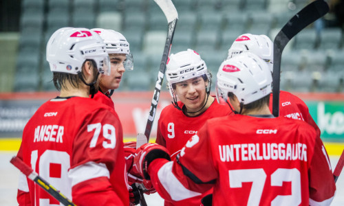 Neal Unterluggauer durchbrach die Future Team-Torsperre nach insgesamt 166:03 Minuten, dennoch gingen die jungen Rotjacken leer aus