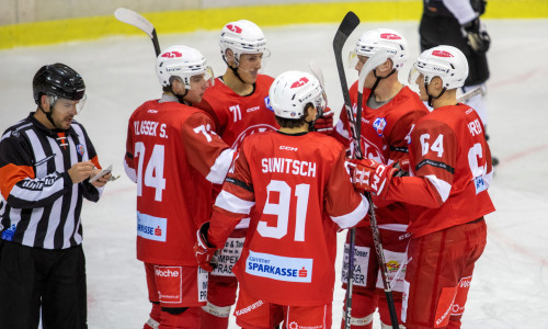 Das Future Team besiegte im letzten Heimspiel im Grunddurchgang den überlegenen Tabellenführer aus Jesenice