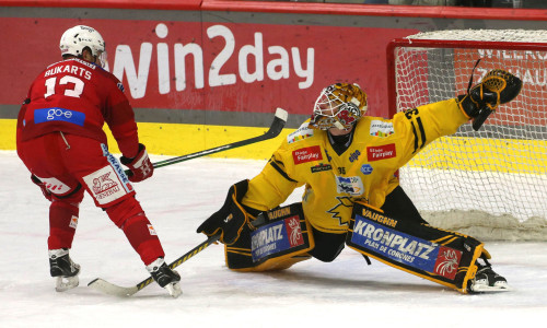 Rihards Bukarts verwertete seinen Penalty Shot sehenswert zur Entscheidung zu Gunsten der Rotjacken