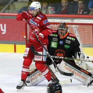 Graz-Goalie Christian Engstrand wuchs vor allem im ersten Spielabschnitt über sich hinaus