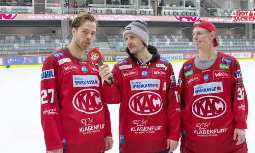Thomas Hundertpfund, Manuel Ganahl und Sebastian Dahm überbringen am Ende des Magazins die Weihnachtswünsche im Namen der gesamten Mannschaft