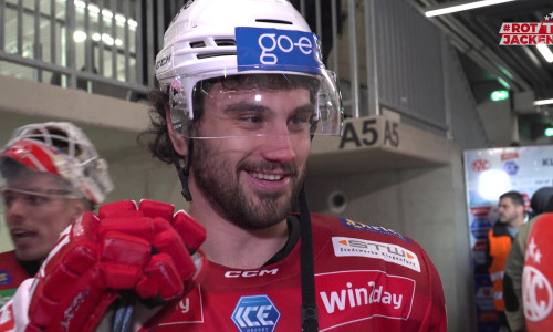 Marcel Witting kam gegen die Black Wings Linz wieder in der Formation mit Niki Kraus und Tobias Piuk zum Einsatz