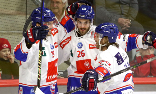 Der HC Innsbruck konnte sich in den bisher drei Saisonduellen mit dem EC-KAC über neun Punkte freuen