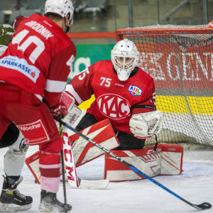 Ralf Kropiunig überzeugte im Kasten und kam zu seinem ersten Karrieresieg im Erwachseneneishockey