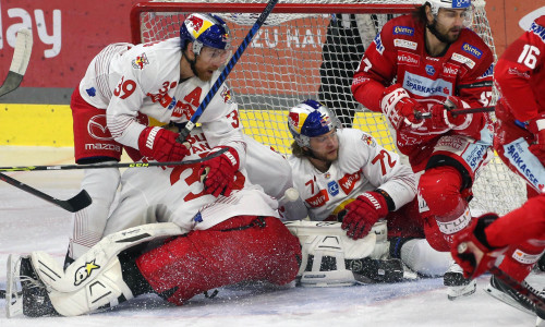 Die Rotjacken unterlagen dem EC Salzburg vor eigenem Publikum mit 1:3 und müssen nun am Sonntag in ein Elimination Game