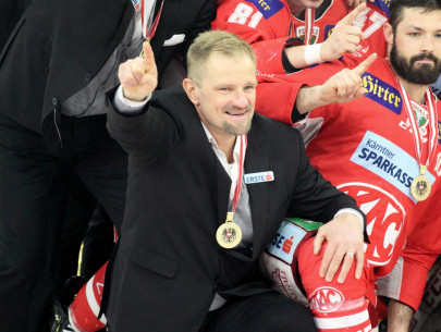 Gleich in seiner Debütsaison als Head Coach der Rotjacken holte Petri Matikainen den Meistertitel mit dem EC-KAC Gleich in seiner Debütsaison als Head Coach der Rotjacken holte Petri Matikainen den Meistertitel mit dem EC-KAC