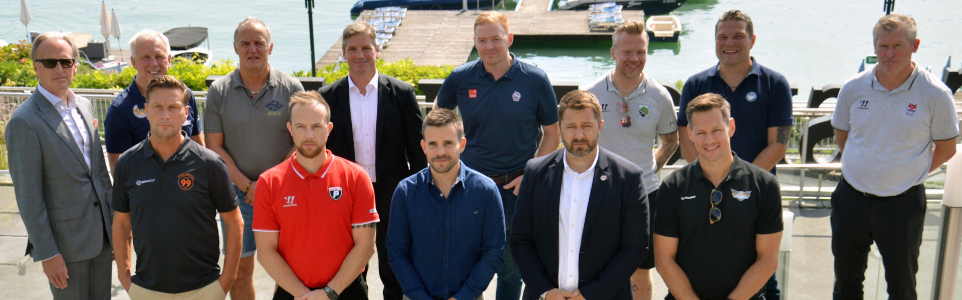 Die Head Coaches der 13 Klubs der win2day ICE Hockey League