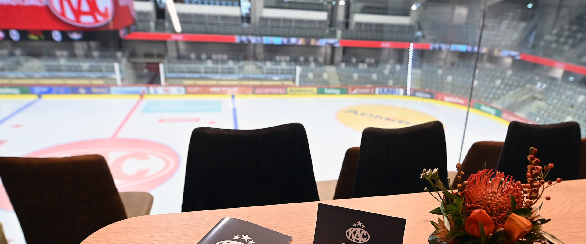 Zwei der neuen Skyboxen in der Heidi Horten-Arena können in der Saison 2023/24 auch für einzelne KAC-Heimspiele gebucht werden