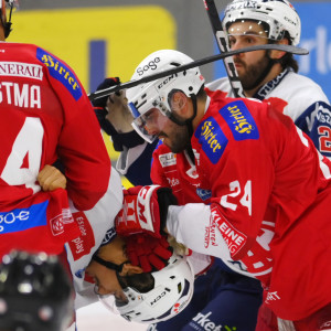 Steven Strong revanchierte sich für mehrere versteckte Attacken an ihm. Steven Strong revanchierte sich für mehrere versteckte Attacken an ihm.